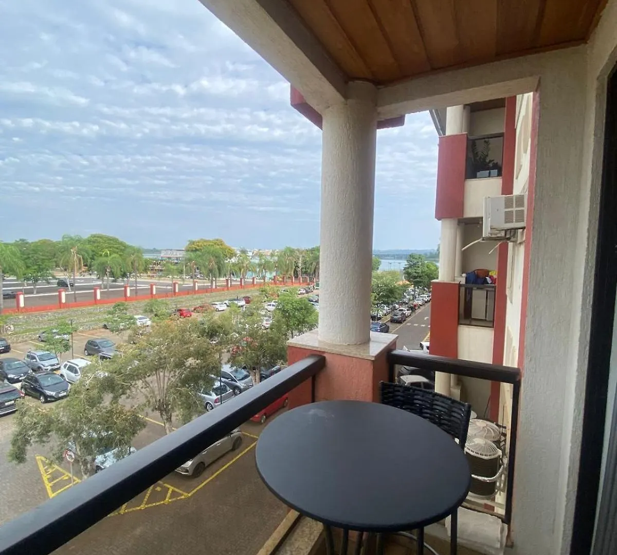 Ξενοδοχείο με διαμερίσματα Moderno Flat Lake Side Μπραζίλια
